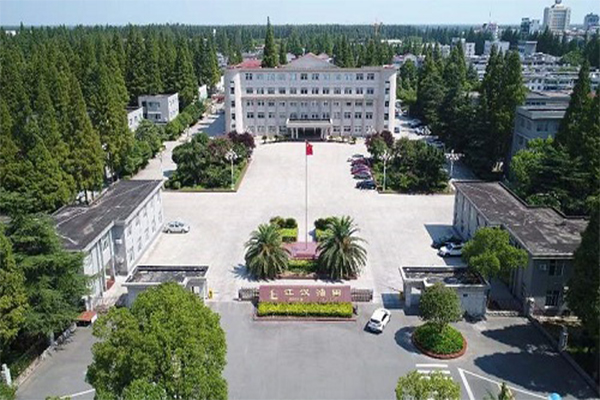 武漢江漢油田供熱移交改造<a href='http://wap.jshnzg.com' target='_blank'><u>彈簧減震器</u></a>信息