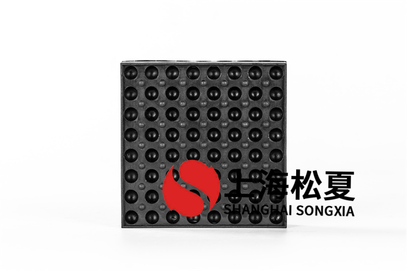 法蘭式橡膠式<a href='http://wap.jshnzg.com' target='_blank'><u>減震器</u></a>特點(diǎn)